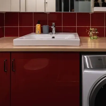 Moderne Proche Gare De Lyon Париж